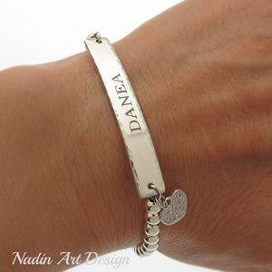 Engraved bead name bracelet