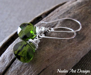 Green crystals dangle earrings