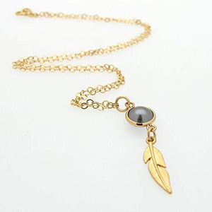Dark Pearl Feaher Necklace