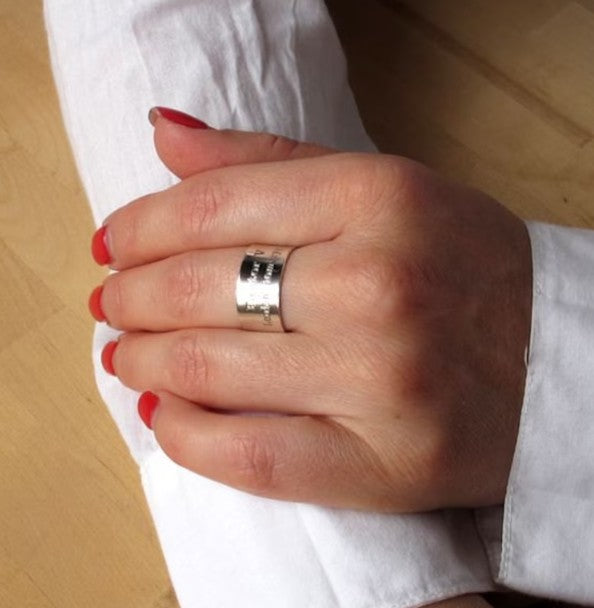 Jewish ring for women