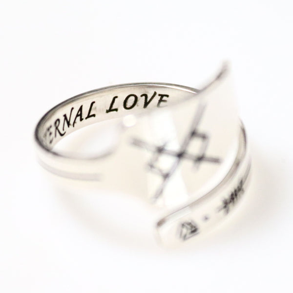 Personalized Viking Eternal Love Rune Ring – Sterling Silver Spearhead Design