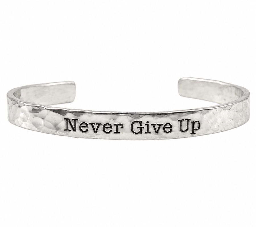 NEVER GIVE UP bracelet