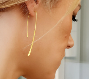 minimalist gold wire thin earrings