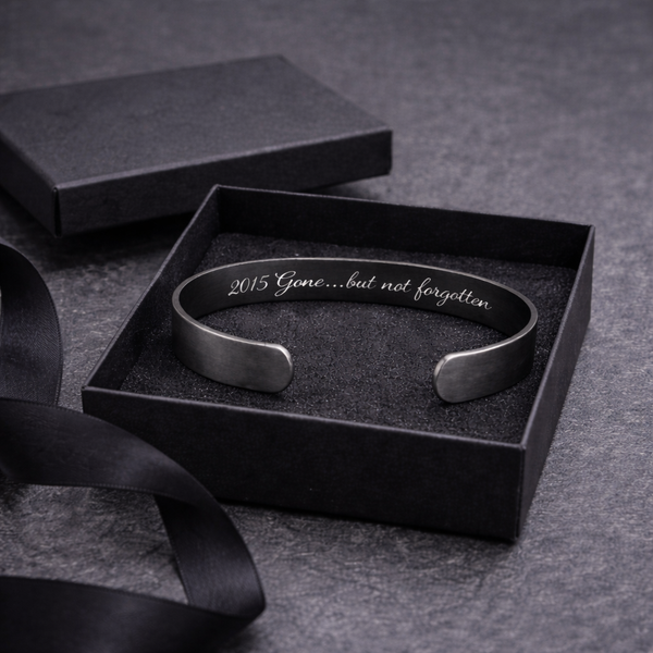 Engraved Message Memory Black Bracelet