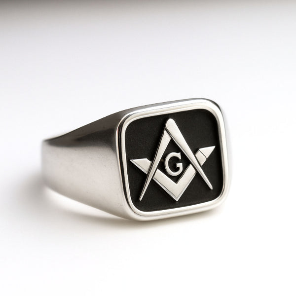 sterling silver signet ring with square and compasses