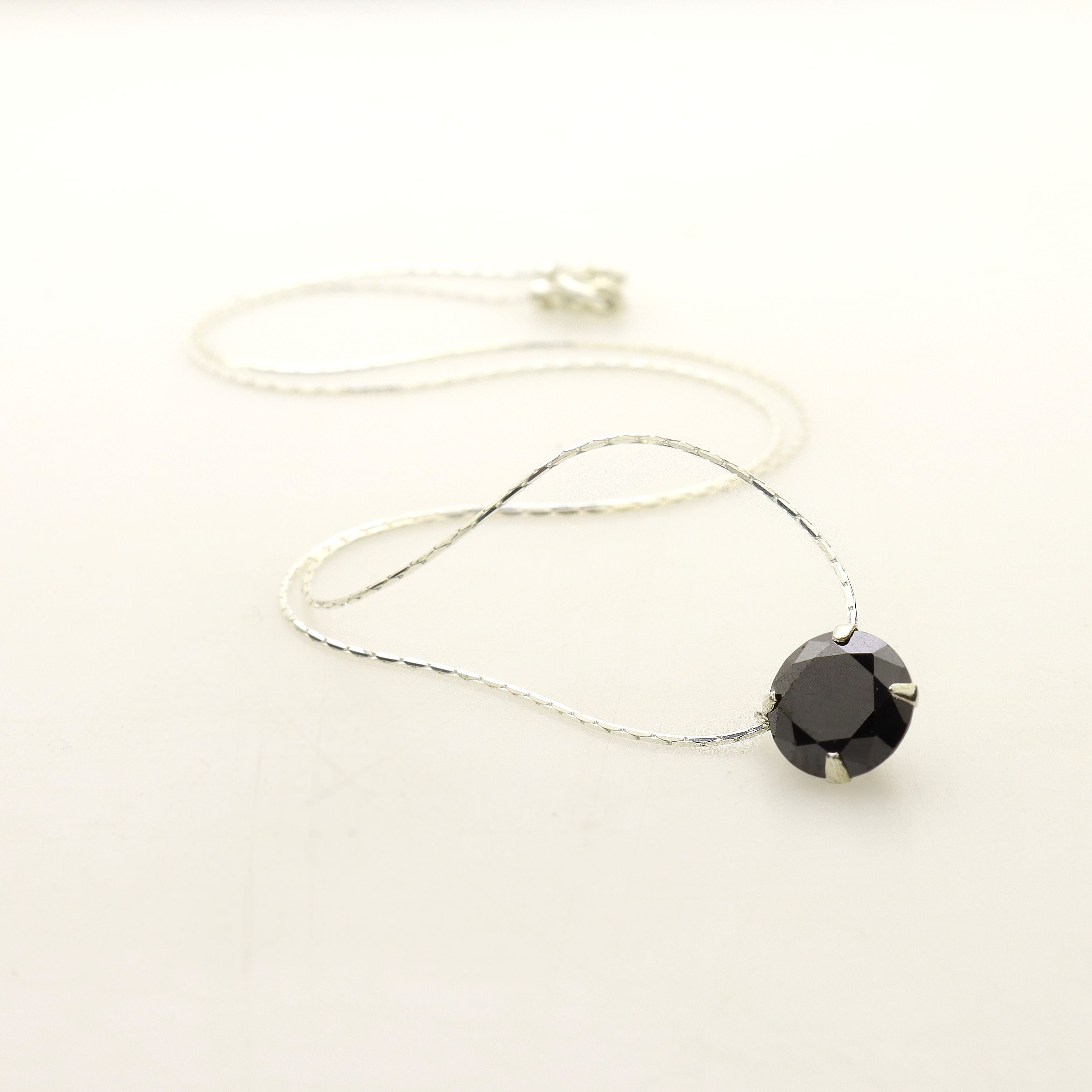 Resin Charms Necklace Black – JANTAMINIAU