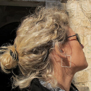 Square earrings in silver