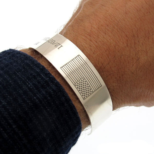 Officer silver cuff with us flag