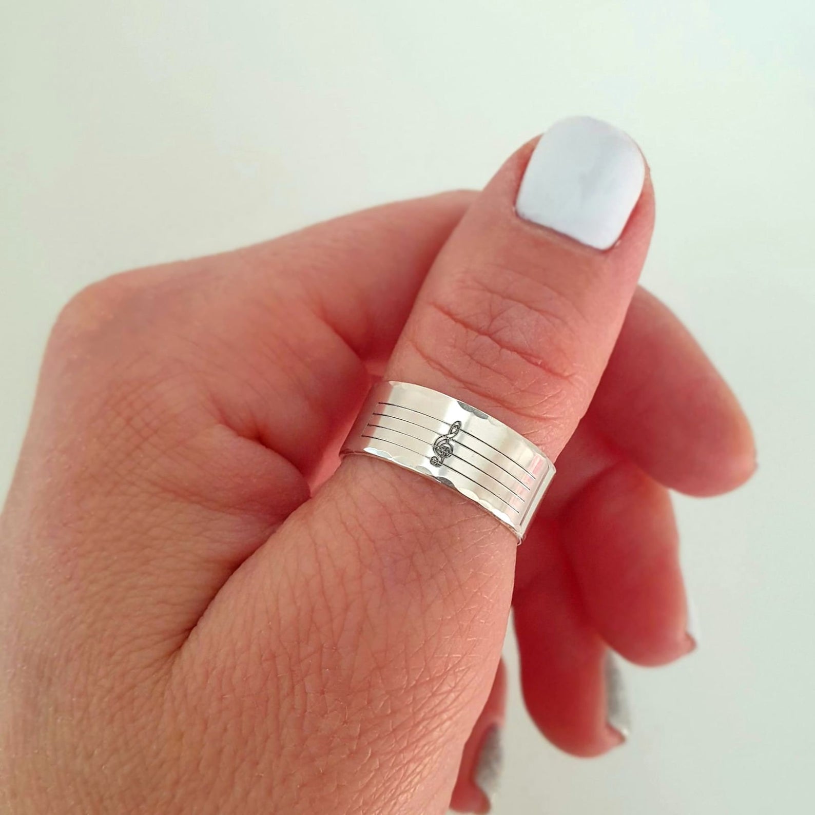 7mm) Unisex or Women's Silver Tone Stainless Steel Ring Band Engraved  Flower Vine / Floral Design Wedding ring band Ring - Ring Blingers |