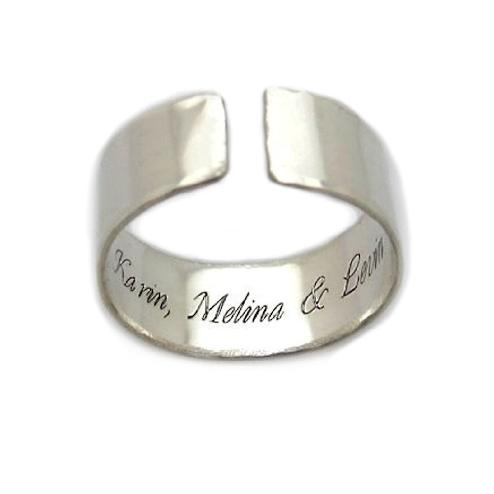 Kids best sale names ring