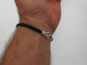 Engraved pick connector leather bracelet