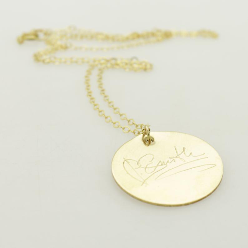 handwriting engraved round pendant