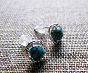 Elegant Earrings w/h Turquoise Cracked Stone