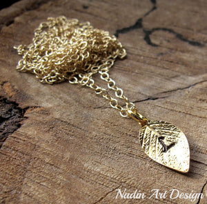 Initial charm leaf necklace