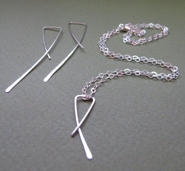 Simple Sterling Silver Fashion Earrings Stylish silver wire earrrings