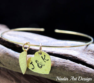 Leaf and heart charms bracelet