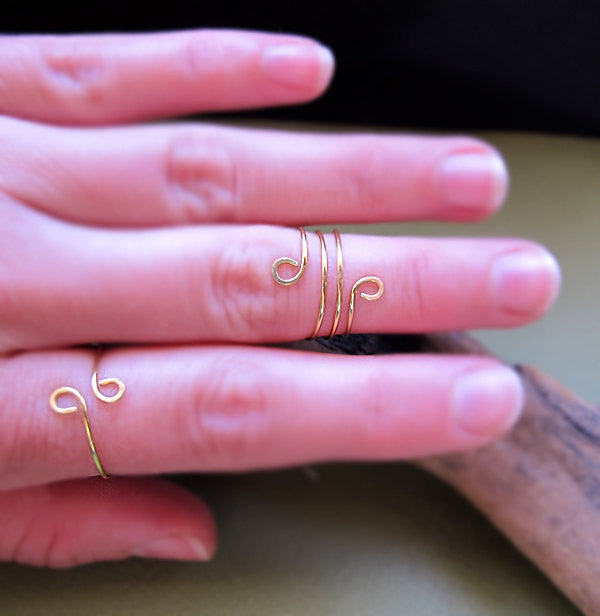 Gold Knuckle Swirl Ring