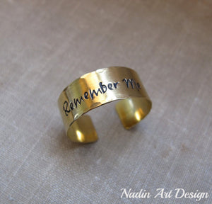 Text adjustable band ring