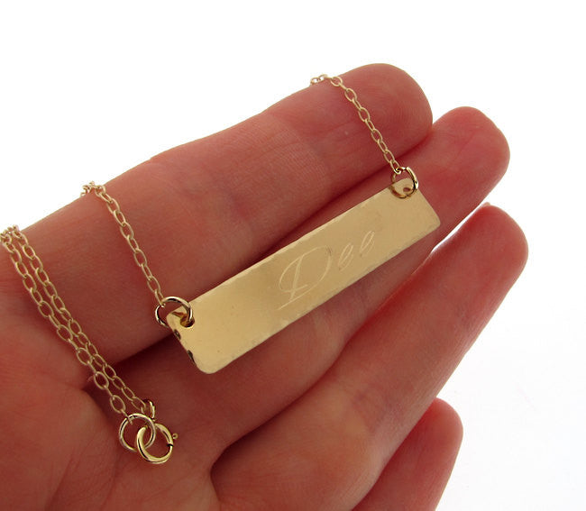 Nameplate gold chain necklace