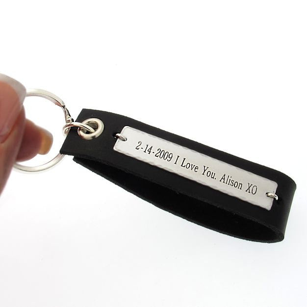 Text custom leather keychain 