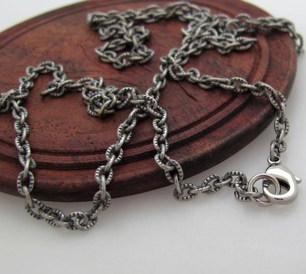 Thick chain black necklace
