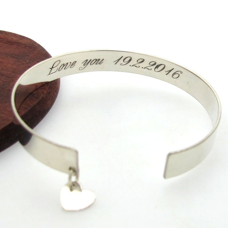 Heart charm engraved silver bracelet