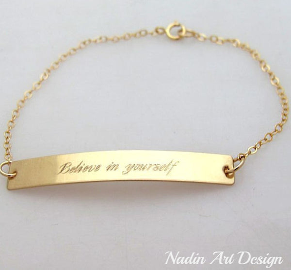 Gold nameplate bracelet
