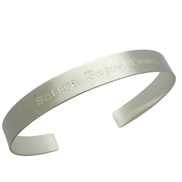 Stacking bangle bracelet